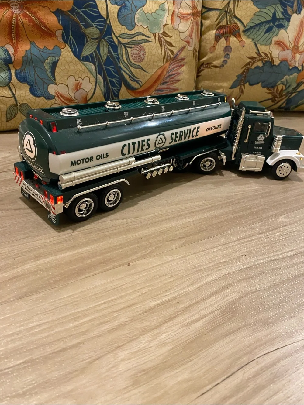 Truck makes Josue